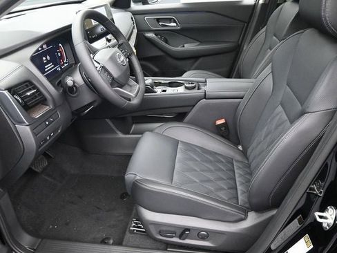 New 2026 Nissan Rogue Platinum w/ Platinum Premium Package image 9