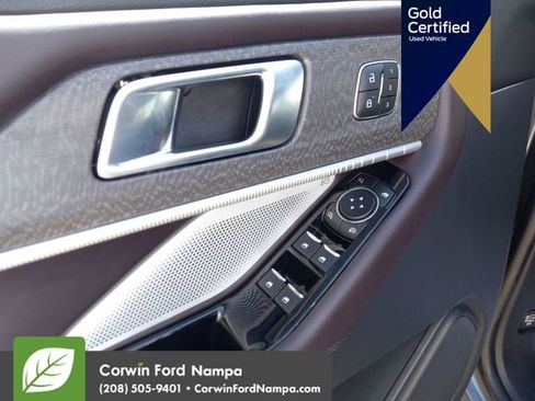 Certified 2025 Ford Explorer Platinum AWD/4WD image 13
