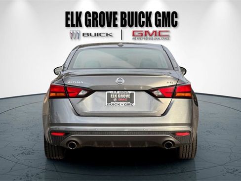 Used 2022 Nissan Altima 2.5 SR image 5