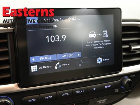 Used 2021 Hyundai Venue SEL FWD image 18