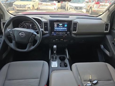 Certified 2023 Nissan Frontier SV w/ SV Convenience Package RWD image 3