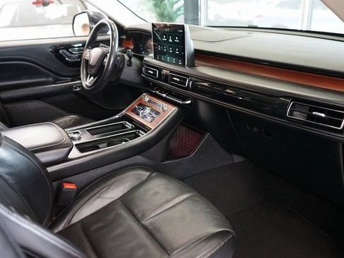 Used 2021 Lincoln Aviator Reserve AWD/4WD image 46