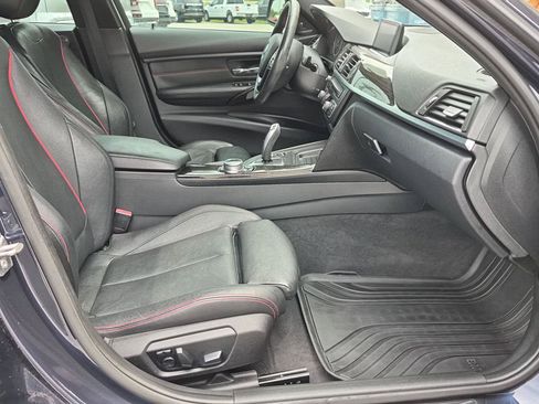 Used 2014 BMW 335i xDrive Sedan AWD/4WD image 27