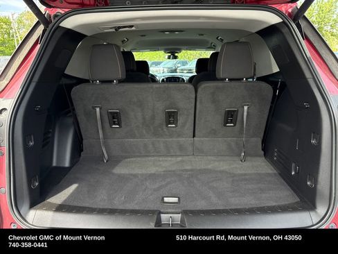 Used 2020 Chevrolet Traverse LT FWD image 28