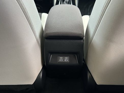 Used 2023 Toyota Corolla LE image 14