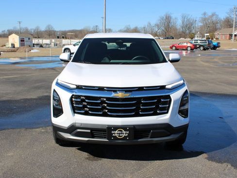 Used 2026 Chevrolet Equinox LT image 3