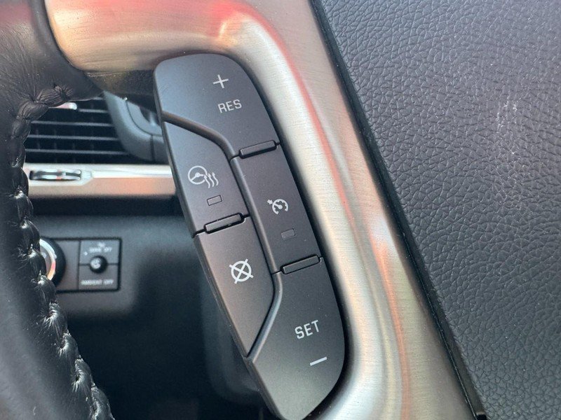 Used 2016 GMC Acadia Denali AWD/4WD image 21