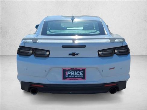 Used 2019 Chevrolet Camaro SS RWD image 6