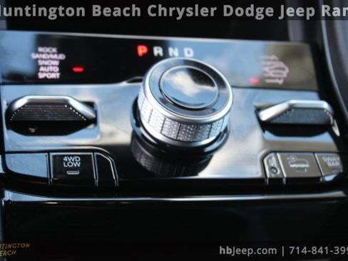 Used 2023 Jeep Grand Cherokee Trailhawk image 19
