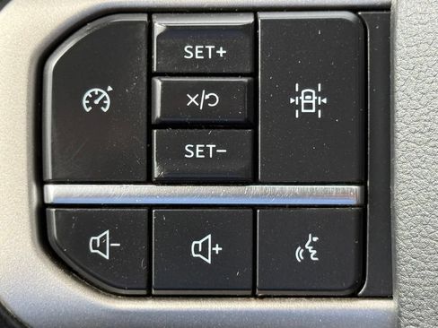 Used 2022 Ford Expedition Max XLT AWD/4WD image 15