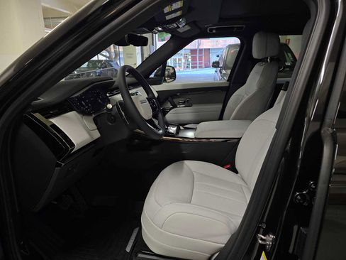 New 2026 Land Rover Range Rover Sport SE AWD/4WD image 22