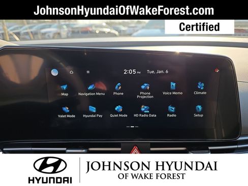 Certified 2025 Hyundai Elantra SEL image 29