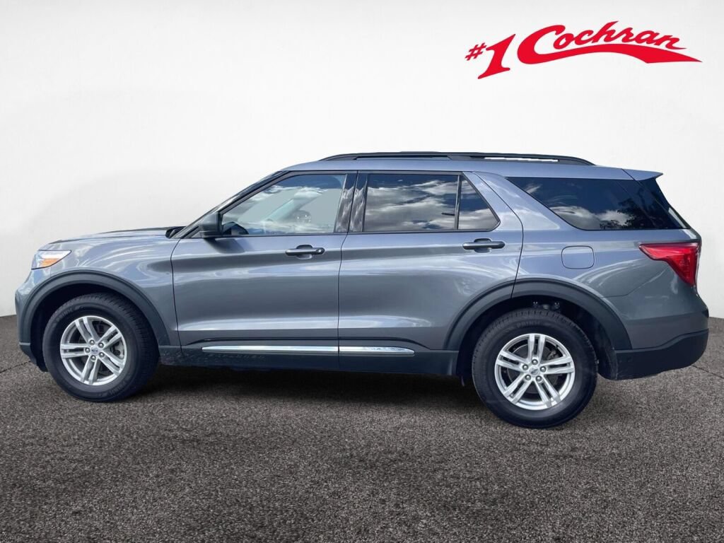 Certified 2023 Ford Explorer XLT w/ Equipment Group 202A AWD/4WD image 10