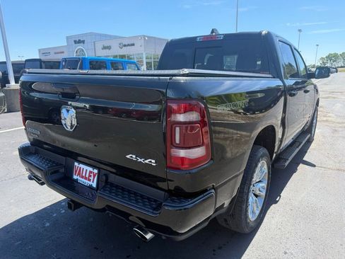 Used 2023 RAM 1500 Laramie AWD/4WD image 3
