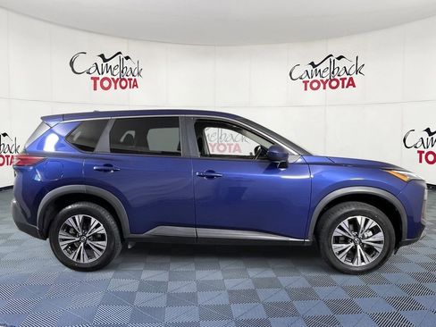 Used 2023 Nissan Rogue SV image 8