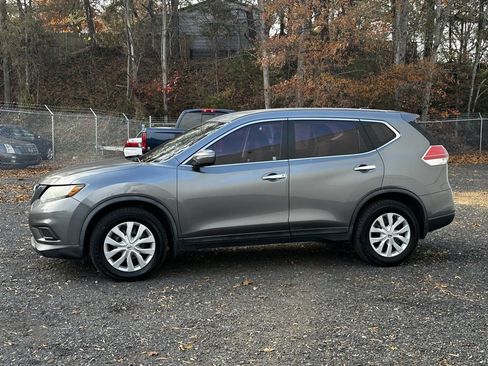 Used 2015 Nissan Rogue S image 5