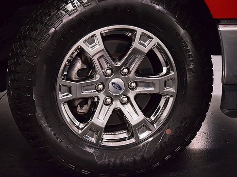 Used 2022 Ford F150 Lariat image 12