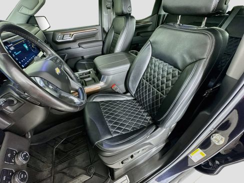 Used 2023 Chevrolet Silverado 1500 LT AWD/4WD image 11
