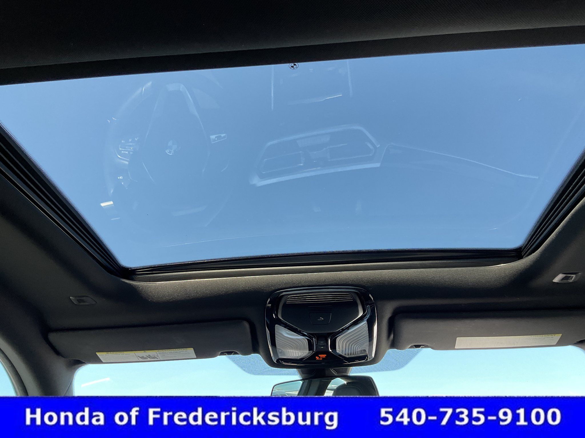 Used 2022 BMW 230i Coupe w/ Premium Package 2 RWD image 35
