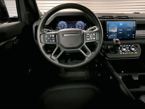 Used 2025 Land Rover Defender 90 S AWD/4WD image 4