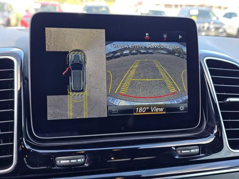 Used 2019 Mercedes-Benz GLE 400 4MATIC image 36