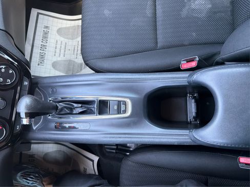 Used 2018 Honda HR-V LX image 16