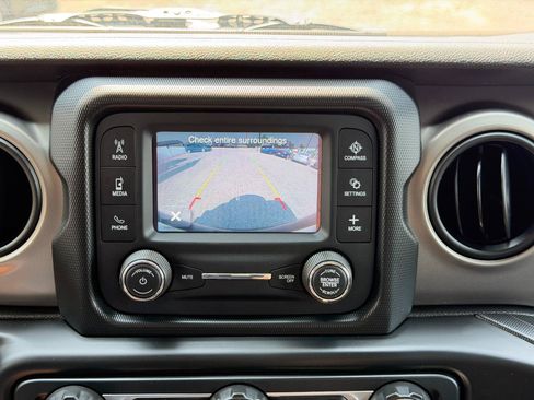 Used 2018 Jeep Wrangler Unlimited Sport S AWD/4WD image 67