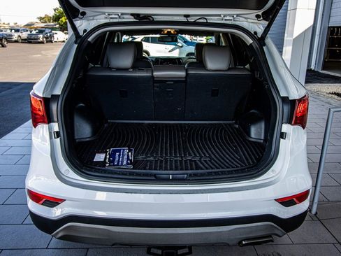 Used 2018 Hyundai Santa Fe Sport image 16