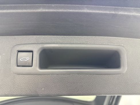 Used 2021 Toyota Highlander Platinum image 31