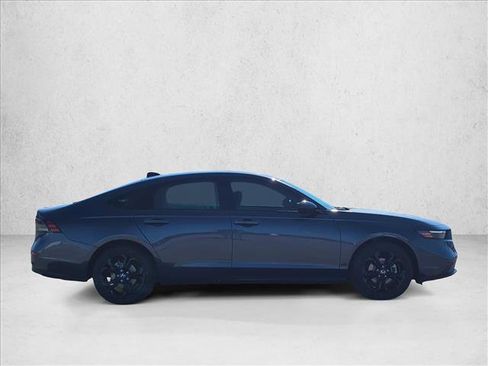 Used 2025 Honda Accord SE image 5