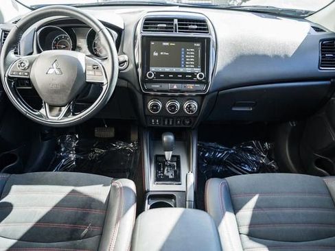 Used 2022 Mitsubishi Outlander Sport SE image 19