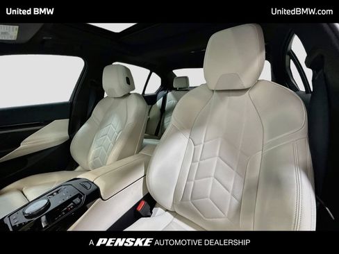 Certified 2024 BMW 530i w/ Convenience Package RWD image 12