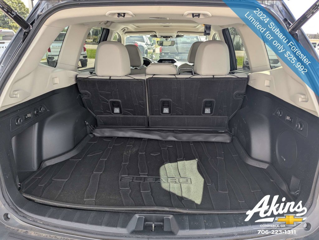 Used 2024 Subaru Forester Limited AWD/4WD image 13