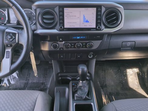 Used 2022 Toyota Tacoma image 11