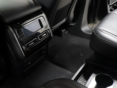 Used 2024 Lincoln Aviator Reserve image 26