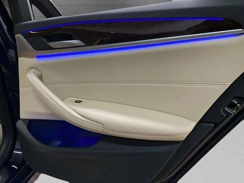 Used 2020 BMW 530i w/ Convenience Package image 77