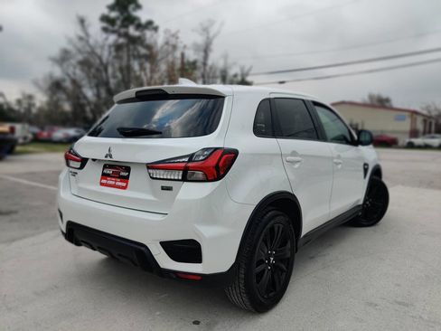 Used 2021 Mitsubishi Outlander Sport LE image 3