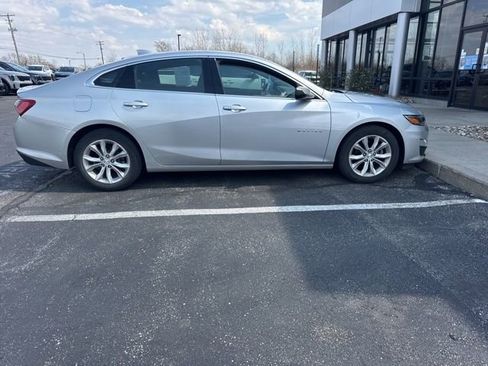 Used 2019 Chevrolet Malibu LT image 4