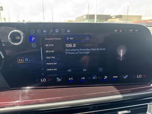 Used 2025 Chevrolet Traverse Z71 w/ Driver Confidence Package image 19