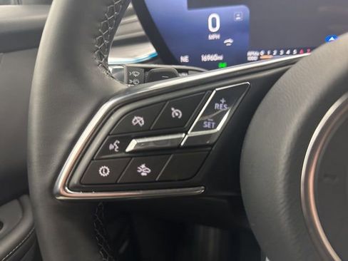 Used 2025 Buick Enclave Preferred image 13