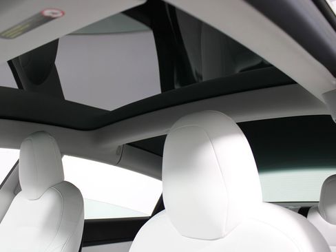 Used 2019 Tesla Model 3 Long Range image 27