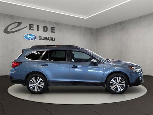 Used 2018 Subaru Outback 2.5i Limited w/ 50th Anniversary Edition image 5