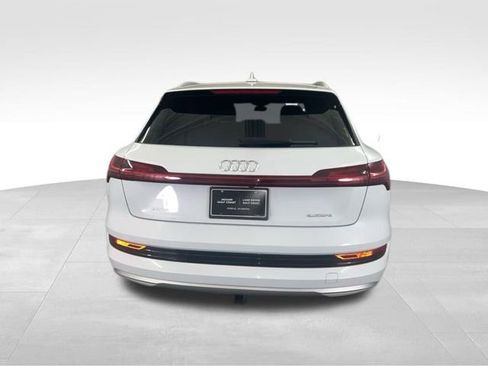 Used 2021 Audi e-tron Premium Plus w/ Premium Plus Package image 8