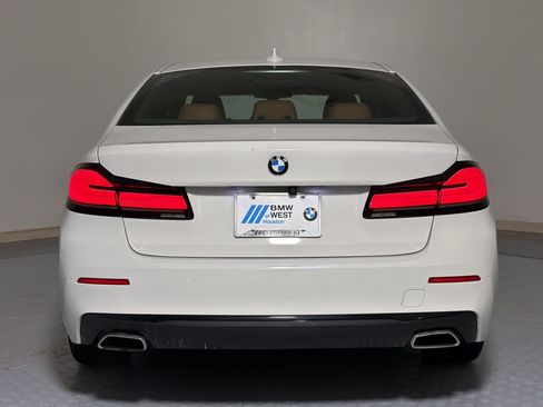 Used 2022 BMW 530i w/ Convenience Package RWD image 10