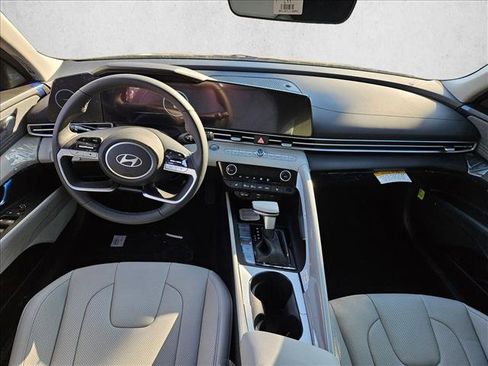 New 2026 Hyundai Elantra Limited image 12