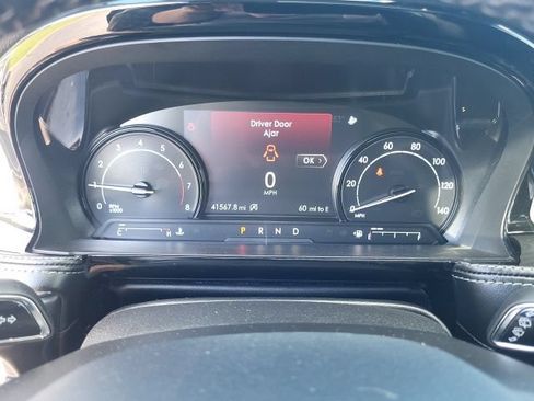 Used 2022 Lincoln Corsair AWD w/ Premium Package image 40