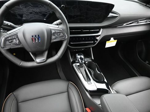 New 2026 Buick Envista Avenir FWD image 13