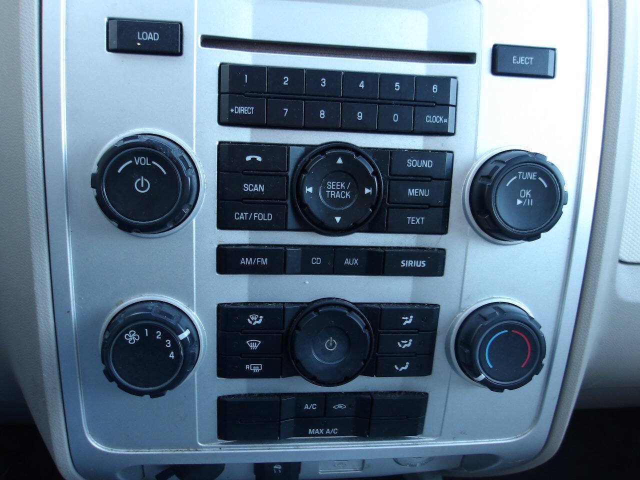 Used 2010 Mercury Mariner 2WD image 14