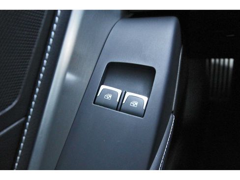 Used 2019 Chevrolet Corvette Stingray Coupe w/ Carbon Flash Badge Package RWD image 16