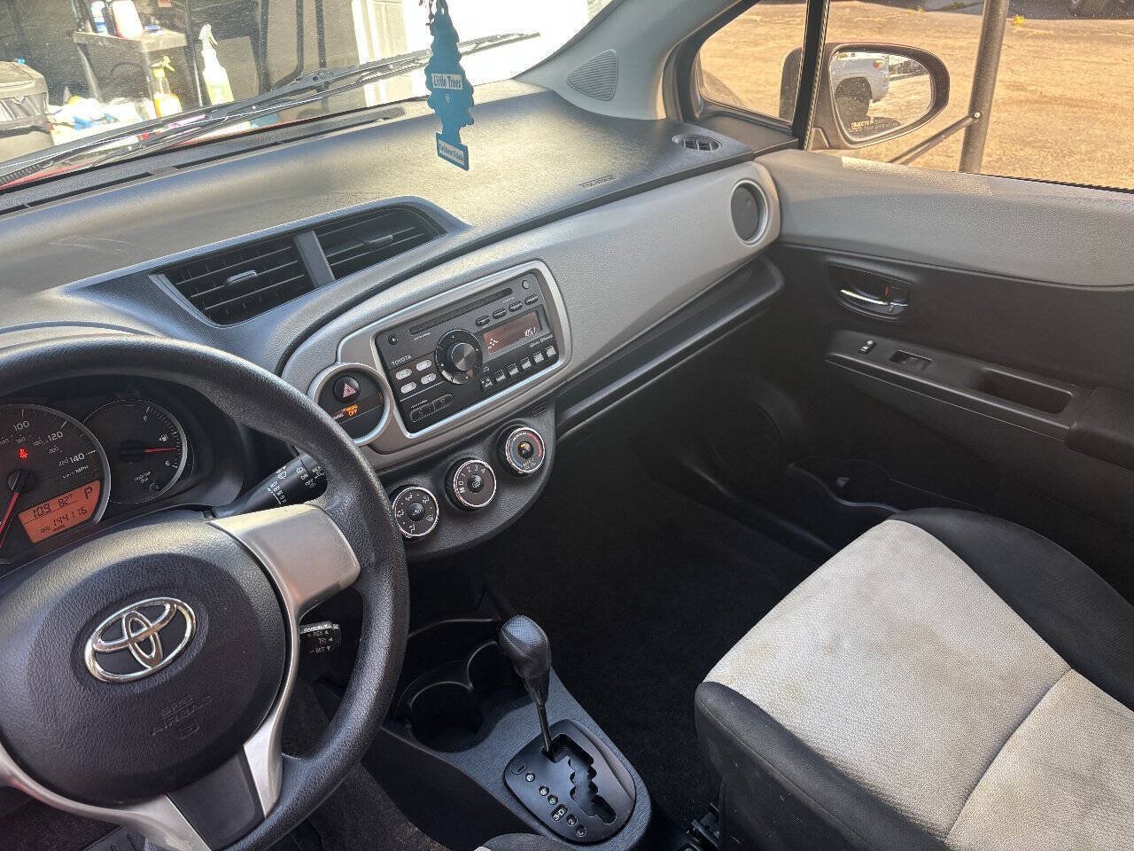 Used 2012 Toyota Yaris LE FWD image 16
